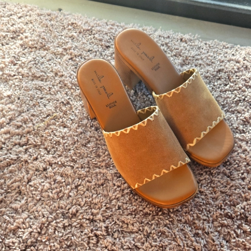 Mila Paoli Tan Mules with Woven Detail